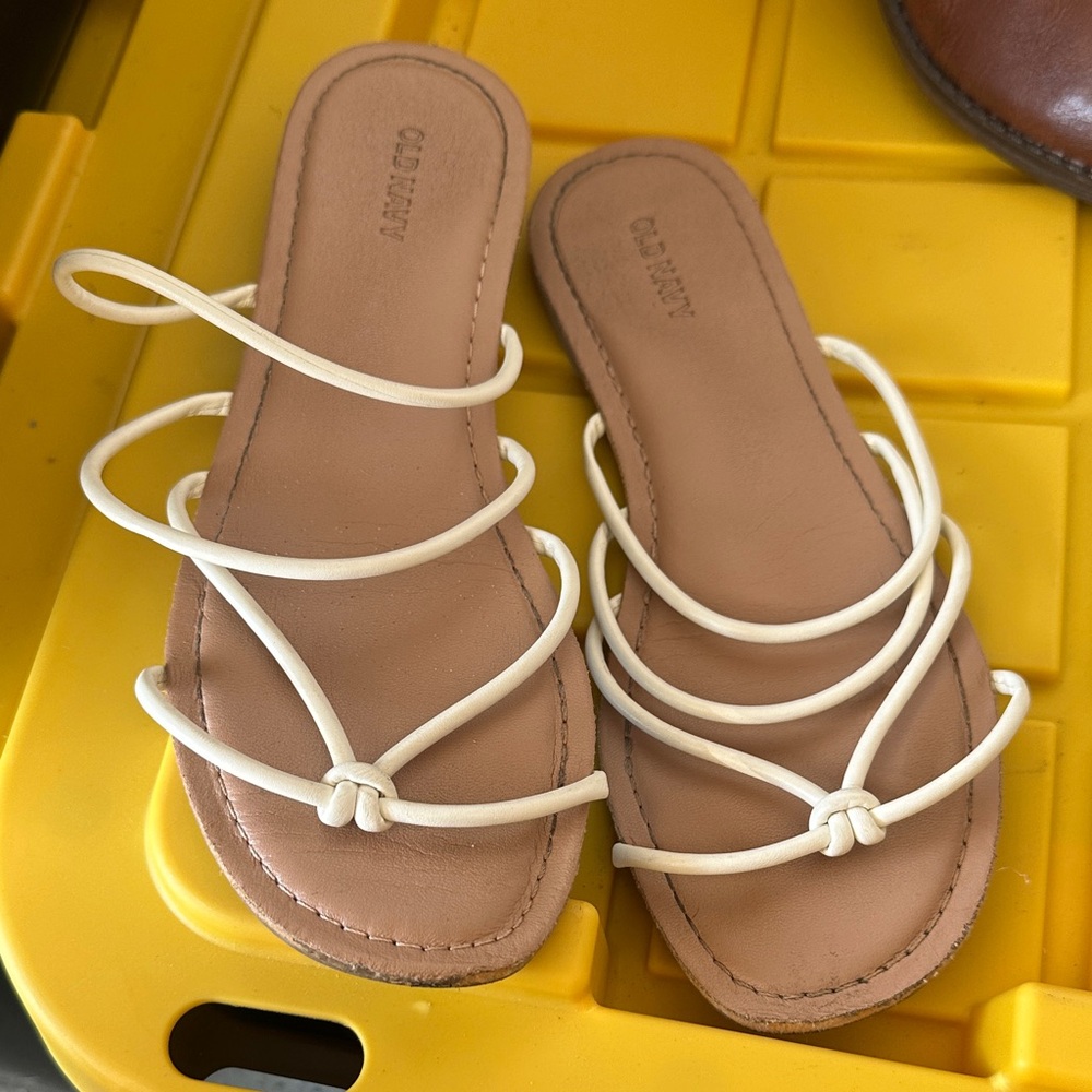Old Navy Tan and Cream Women's Strappy Sandals